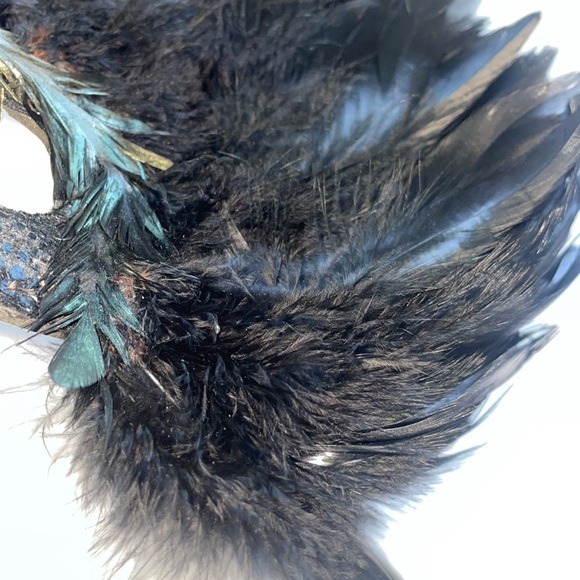 Mark real Black feathers one size - Picture 3 of 8